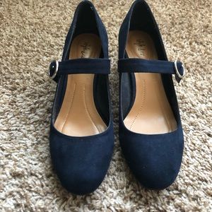 Block heel navy Mary Janes.